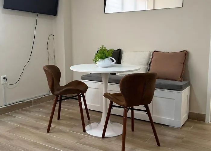 In Del Valle Norte Apartment